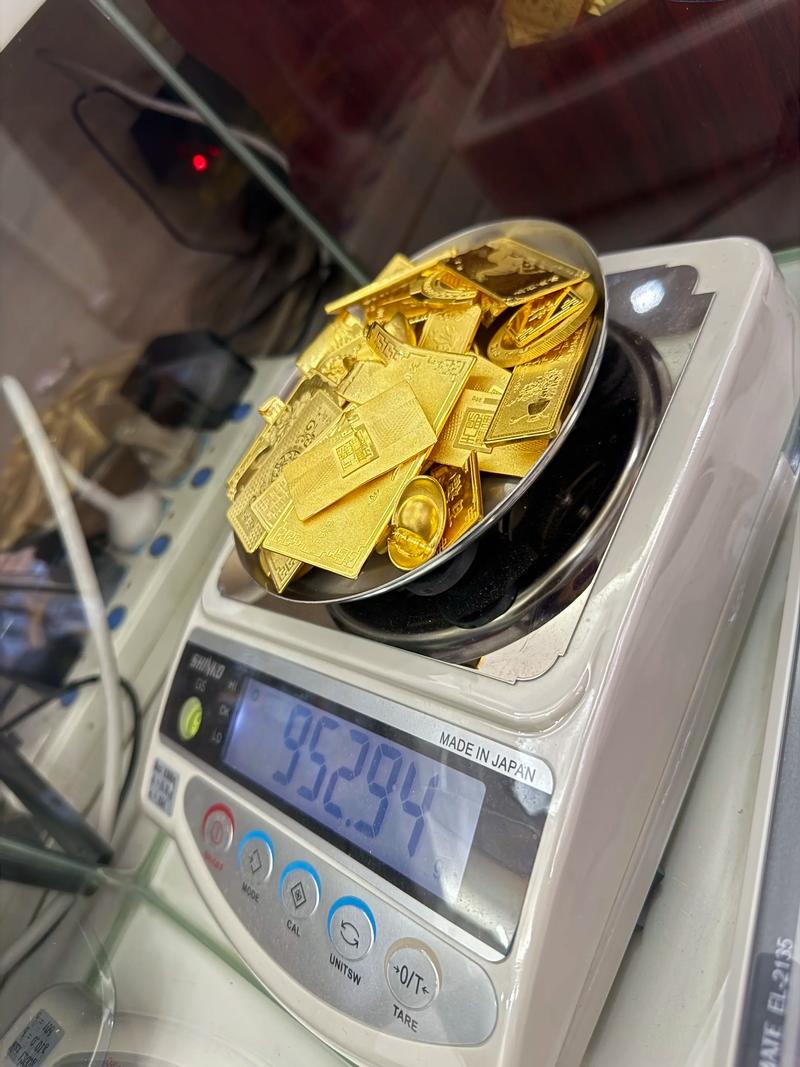 贵金属投资：稳中求进的新选择
